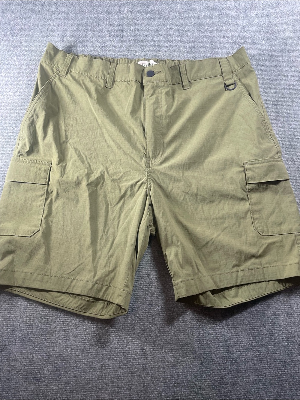 Men's‎ Olive Cargo Shorts with Utility Pockets
